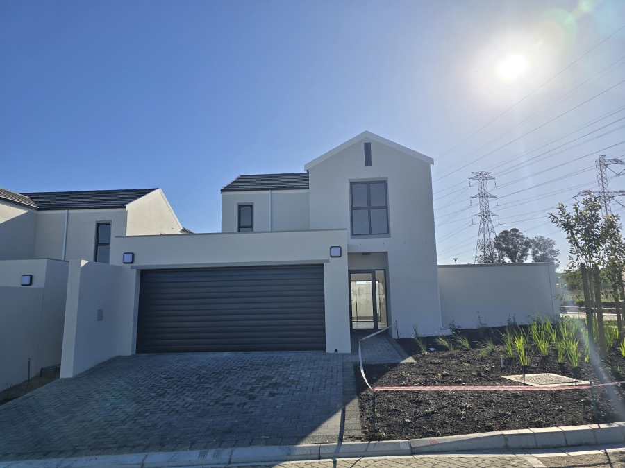 To Let 3 Bedroom Property for Rent in Haasendal Western Cape